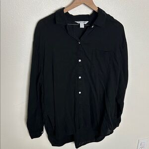 Women’s oversized linen button down